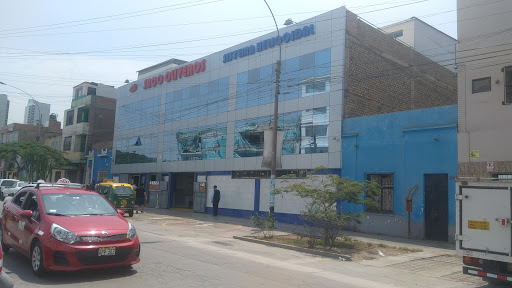 Saco Oliveros - Sede Pueblo Libre