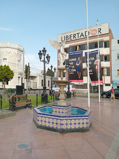 Instituto Superior Tecnológico Libertador