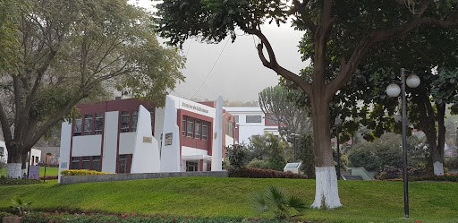 Centro De Idiomas UPeU