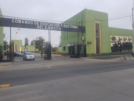 Escuela Militar de Chorrillos "Coronel Francisco Bolognesi"