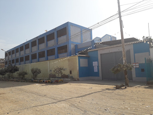 Institución Educativa 2028