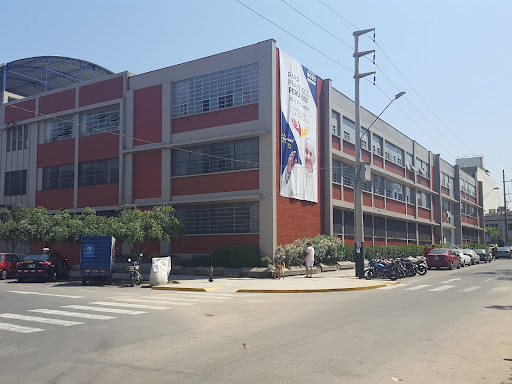 Colegio Parroquial Santa Rosa de Lima Maryknoll
