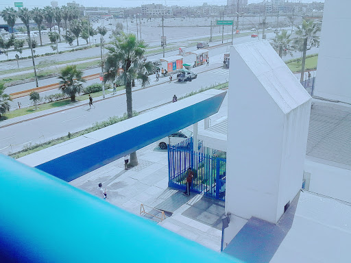 Universidad de Ciencias y Humanidades