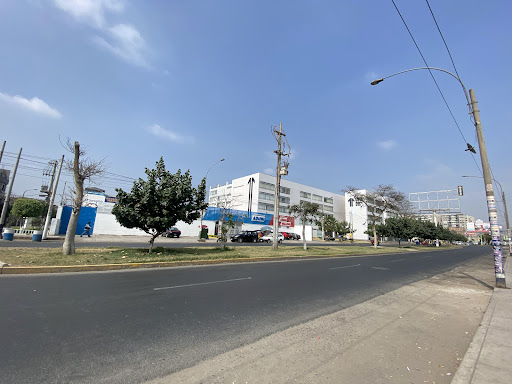 Academia ADUNI y César Vallejo, sede Comas